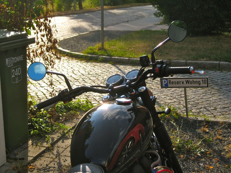 Instrumente und Lampe tiefergelegt II