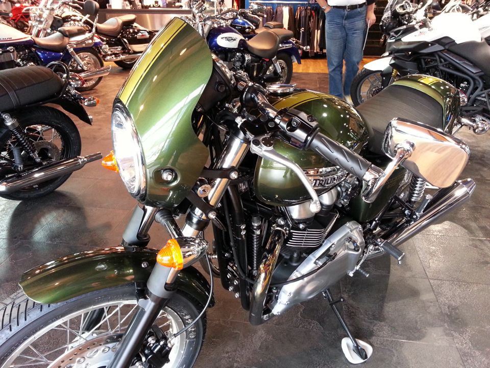 Thruxton_2014