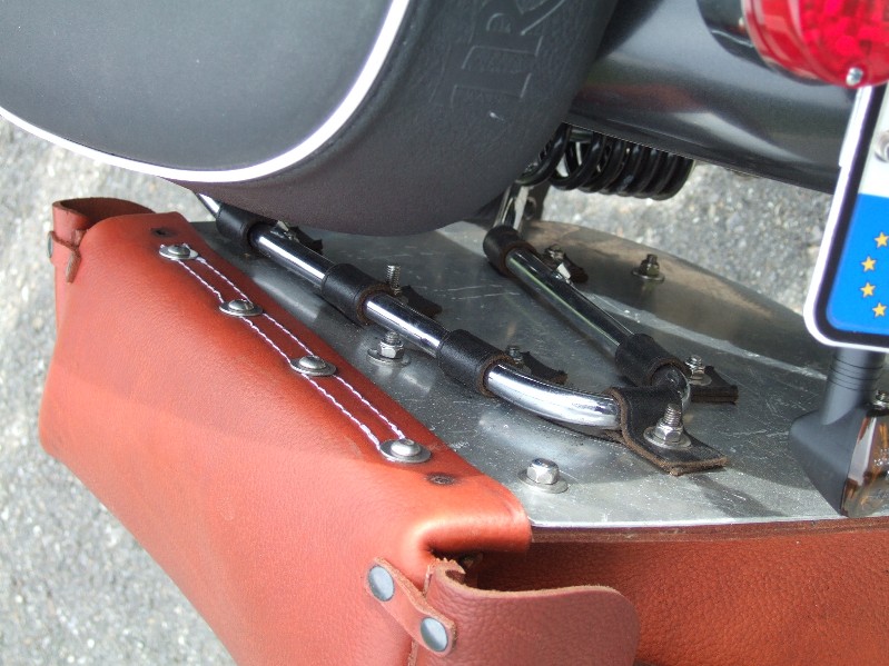 WL Tasche an Scrambler